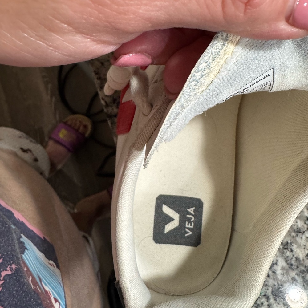 Veja White and Red Sneakers with Gum Sole - Picture 4 of 5